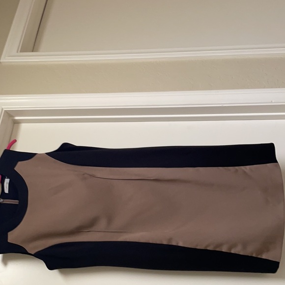 Dress - Picture 2 of 6